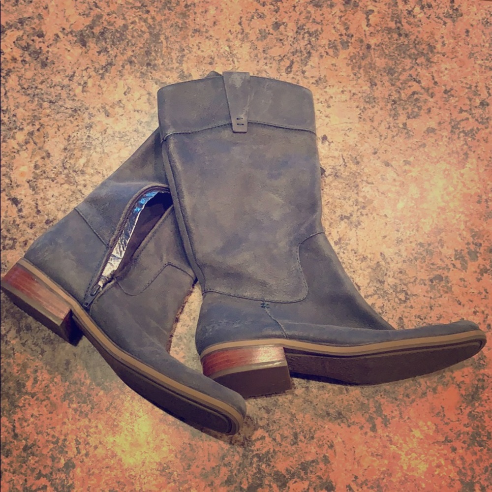 Navy Nine West boots